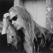 Jerry Cantrell - List pictures