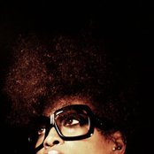 Erykah Badu - List pictures