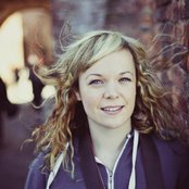 Allison Crowe - List pictures