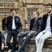 Van She - List pictures