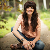 Meredith Andrews - List pictures