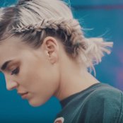 Anne-marie - List pictures