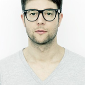 Roman Flügel - List pictures