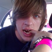 Cast - List pictures