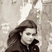 Jacquie Lee - List pictures