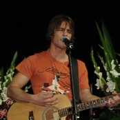 Dean Geyer - List pictures