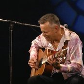 Tommy Emmanuel - List pictures