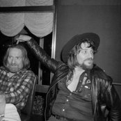 Waylon Jennings & Willie Nelson - List pictures