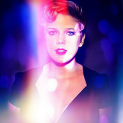 Betty Who - List pictures