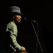 K'naan - List pictures
