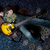 Kelly Jones - List pictures