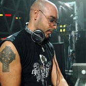 Roger Sanchez - List pictures