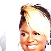 Ester Dean - List pictures