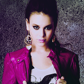 Dana Paola - List pictures