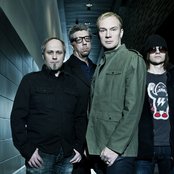 Neljä Ruusua - List pictures