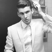 Willy Moon - List pictures