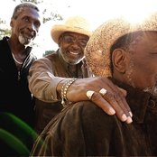 The Holmes Brothers - List pictures