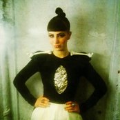 Queen Of Hearts - List pictures