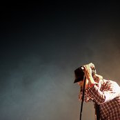 Raine Maida - List pictures