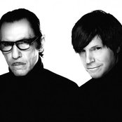 Sparks - List pictures