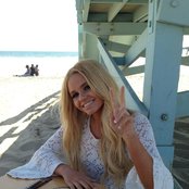 Alli Simpson - List pictures