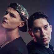 Second Alibi - List pictures