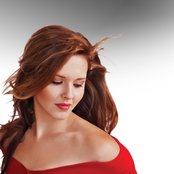 Halie Loren - List pictures