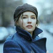 Rebecca Martin - List pictures