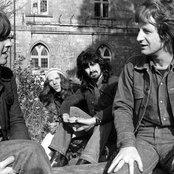 Badfinger - List pictures
