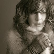 Robin Mckelle - List pictures