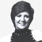 Cilla Black - List pictures