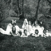 Mediaeval Baebes - List pictures