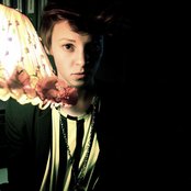 La Roux - List pictures