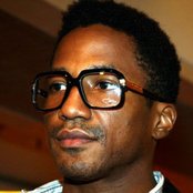 Q-tip - List pictures