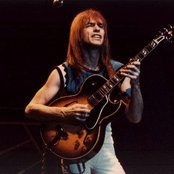 Steve Howe - List pictures