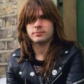 Bruce Dickinson - List pictures