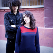 Cat's Eyes - List pictures