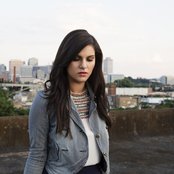 Marie Miller - List pictures