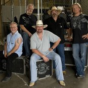 Confederate Railroad - List pictures