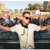 Kaskade - List pictures