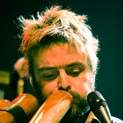 Xavier Rudd - List pictures