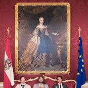 The Makemakes - List pictures