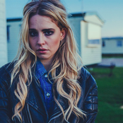 Laurel - List pictures