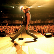 Kenny Chesney - List pictures