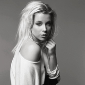 Krista Siegfrids - List pictures