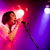 Inara George - List pictures