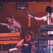 Sarah Neufeld - List pictures