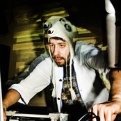 Gold Panda - List pictures