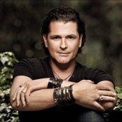 Carlos Vives - List pictures