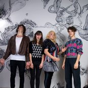 Hyphen Hyphen - List pictures